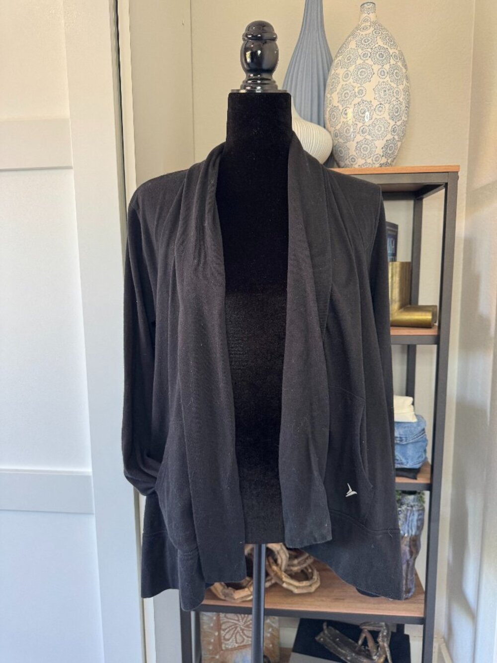 Old Navy Active Loose/Ample Drape Knit Cardigan - Size M